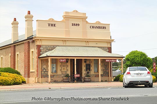 Meningie The Institute