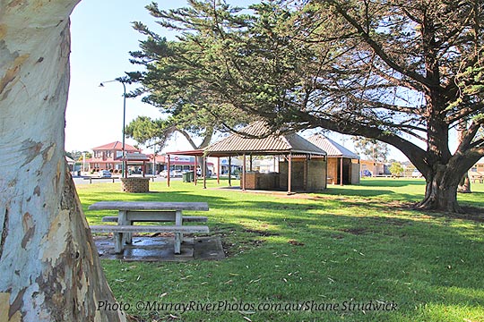 Meningie Lions Park